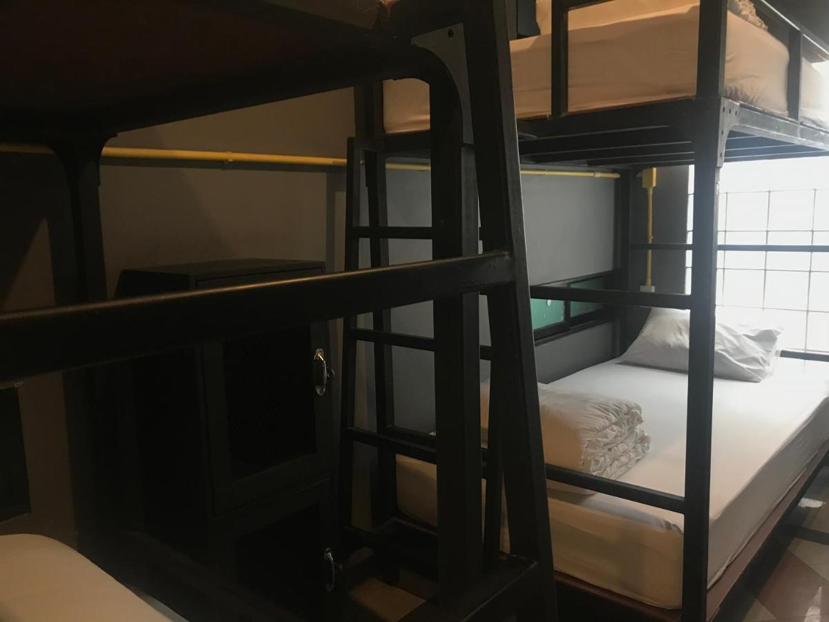 248 Street Hostel Chiang Mai Bagian luar foto