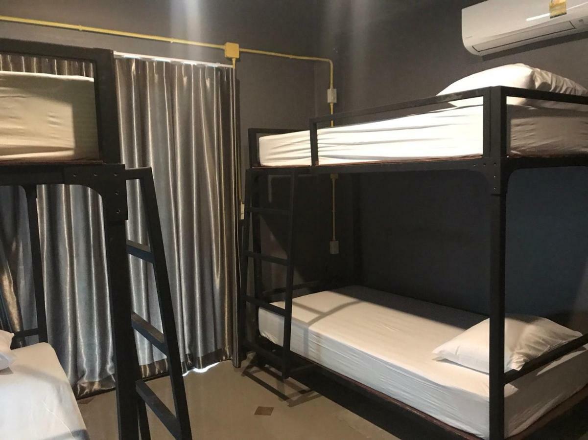 248 Street Hostel Chiang Mai Bagian luar foto