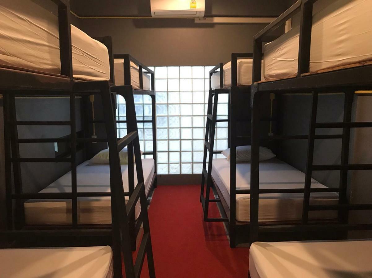 248 Street Hostel Chiang Mai Bagian luar foto