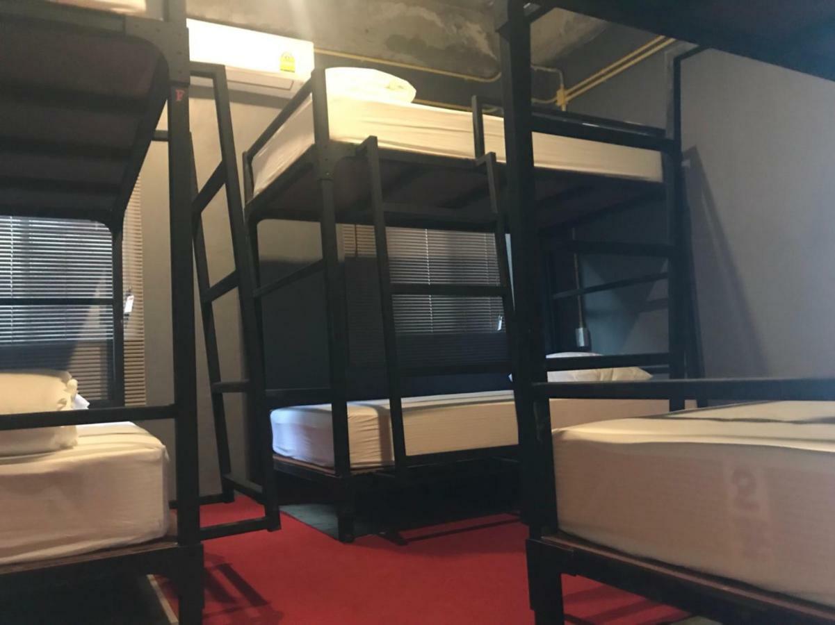 248 Street Hostel Chiang Mai Bagian luar foto