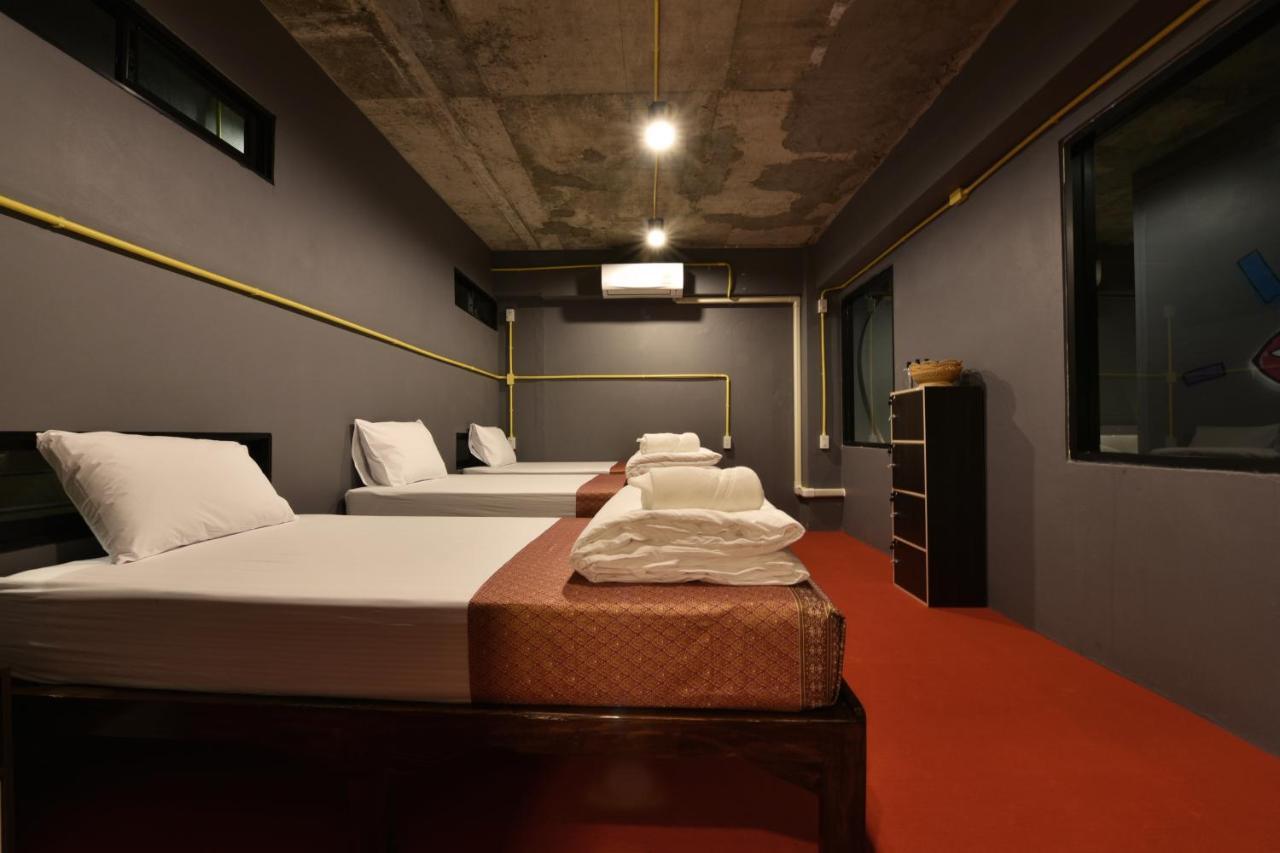 248 Street Hostel Chiang Mai Bagian luar foto